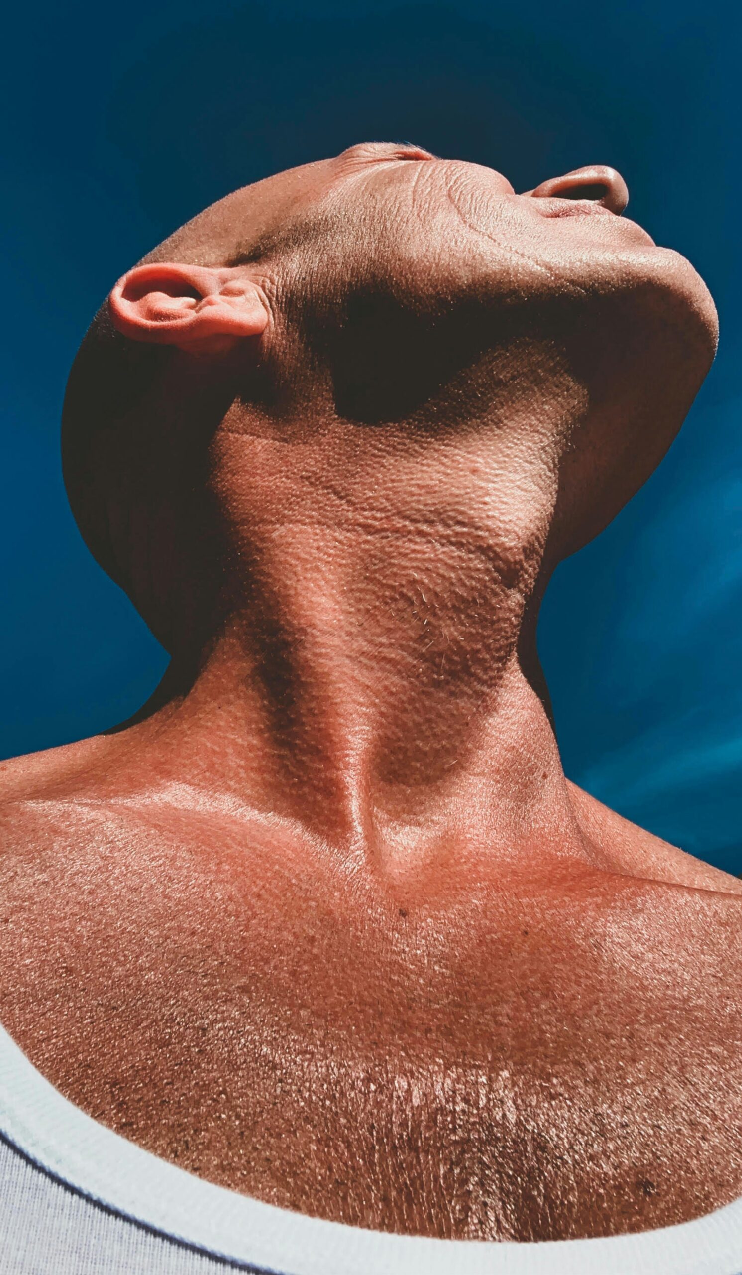 Choosing Between Submental Liposuction and Neck Lift: Your Guide to a Defined Neckline in Metro Detroit